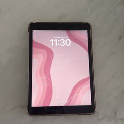 iPad 9th Gen + Apple Pencil (1st Gen) – Perfect Condition