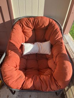 Reading chair