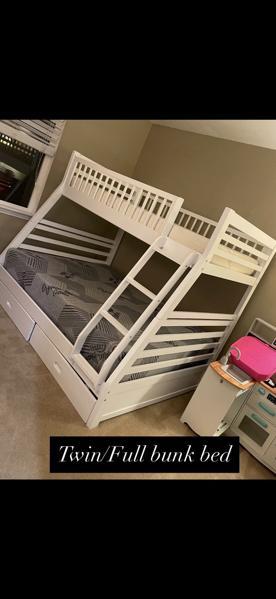Twin/Full Bunk Bed For Sale