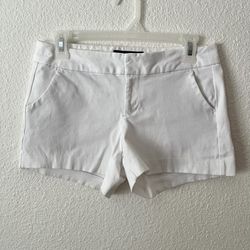 Old Navy White Shorts Women’s Size 2