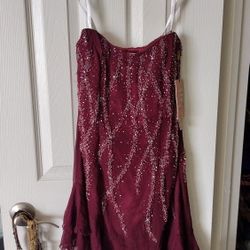 Strapless Corset Lenovia Dress. 