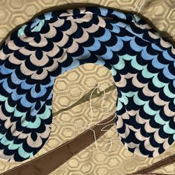 U shaped travel pillow