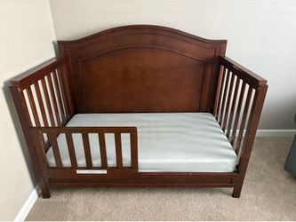 DaVinci Charlie 4-in-1 Convertible Crib & 6 drawer double Dresser in Espresso w Changing table