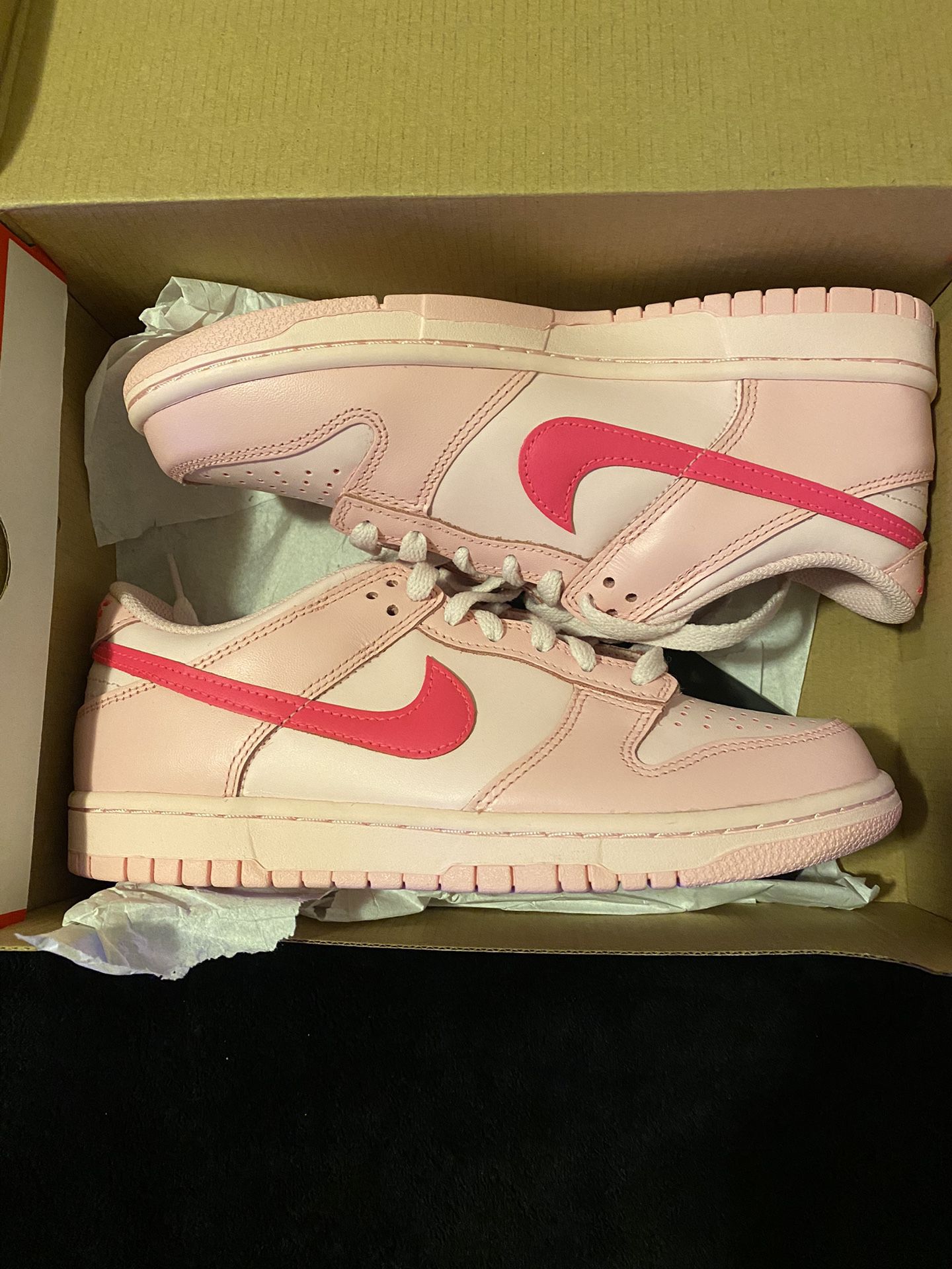 Nike Dunk Low ‘Triple Pink’ Size 6.5Y Brand New