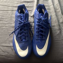 cleats size 12