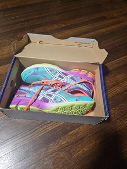 Brand new tennis shoes for sale