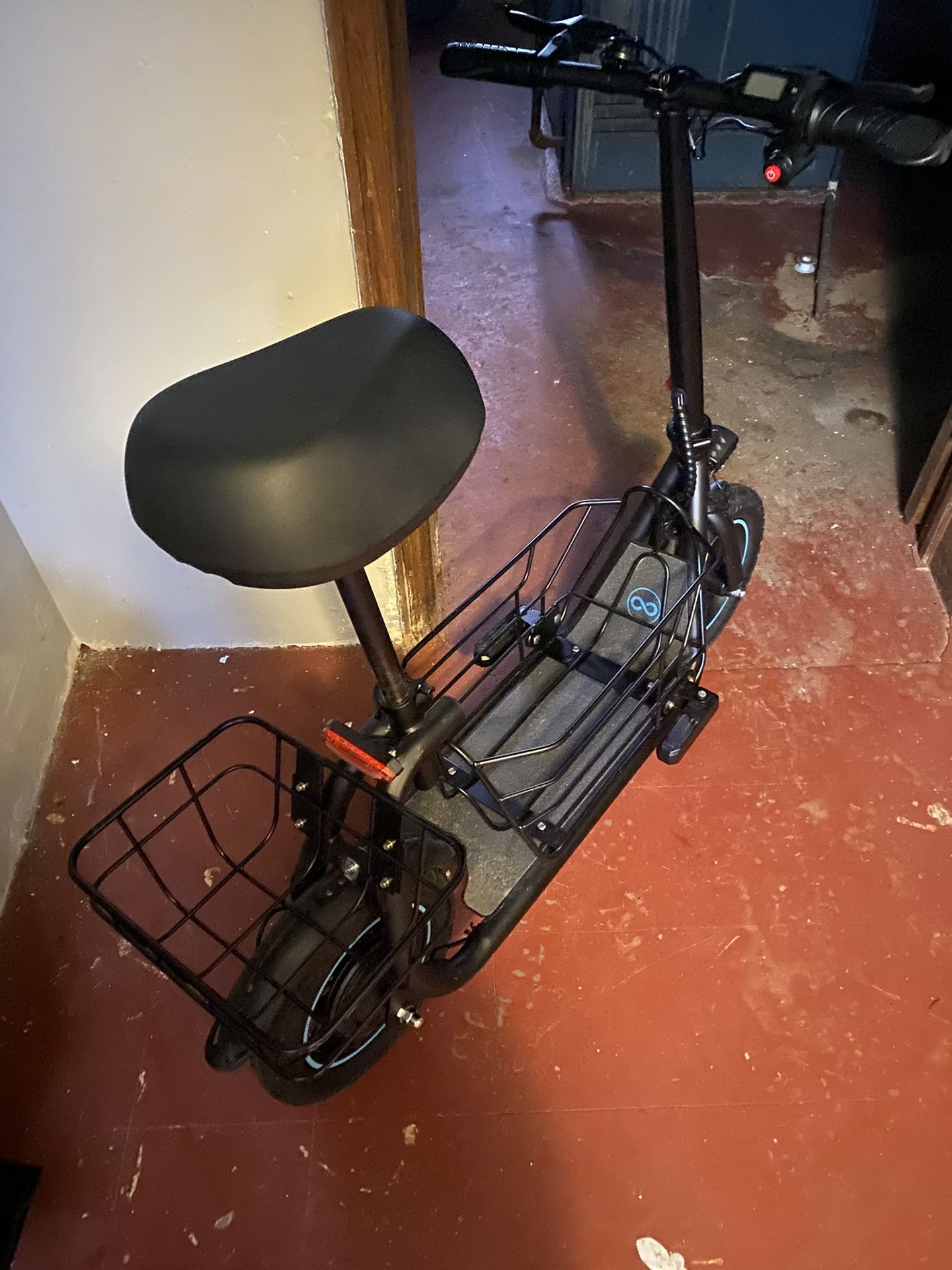 Commuter E-scooter