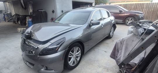 2013 Infiniti G37 (PART OUT)