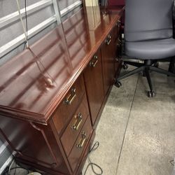 Beautiful Credenza By The Miller Desk In Excellent Condition 65x22x29