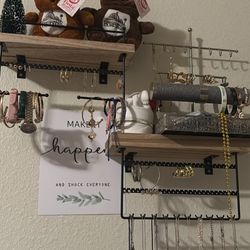 Jewelry Holder 