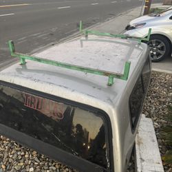 Camper 2005 Chevy Silverado  8’ Feet Bed