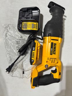 Opened Box/Used  DeWALT 20-Volt MAX Cordless Reciprocating Saw kit.