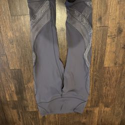 Lululemon leggings $15 sz 6