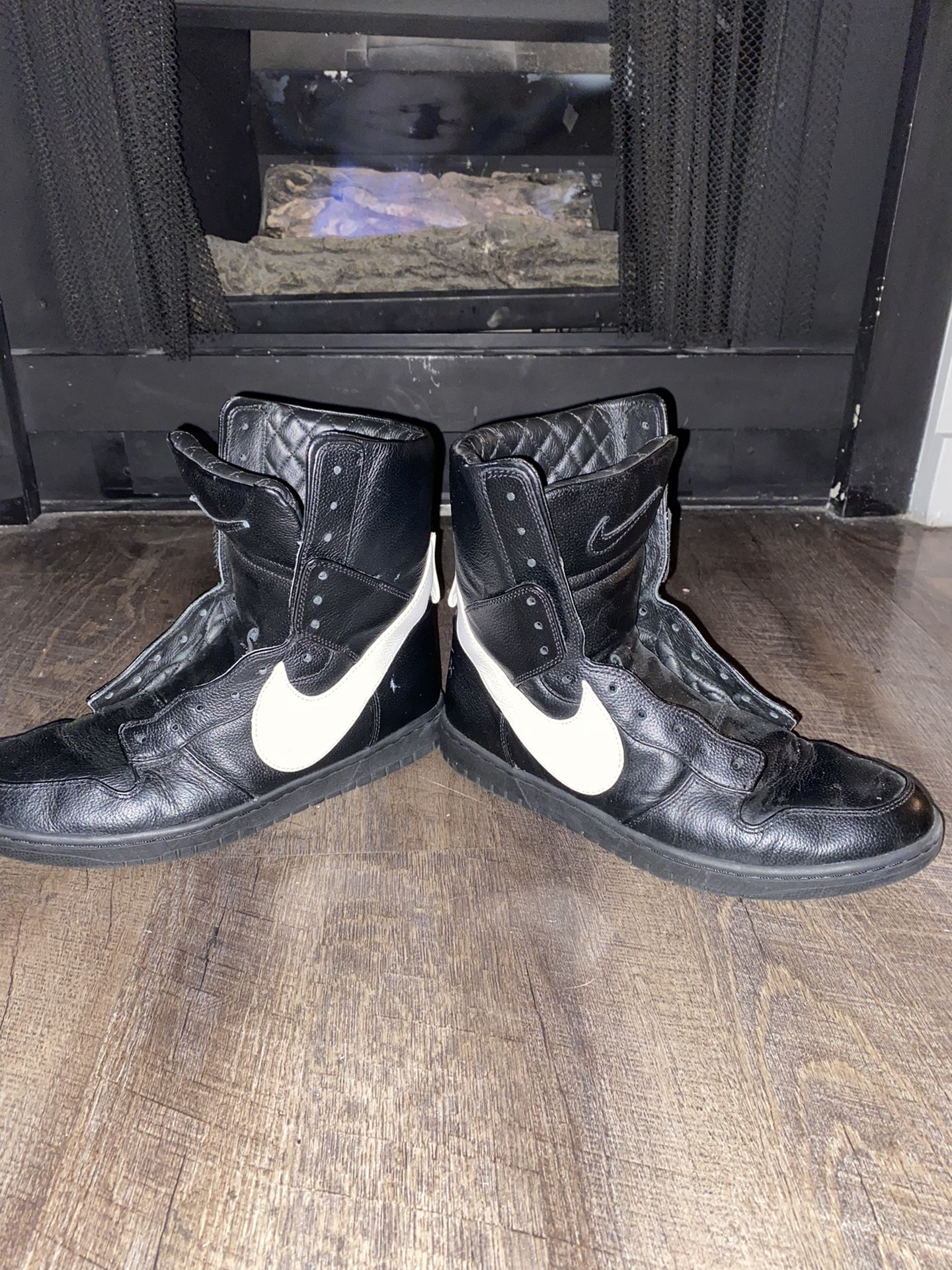 Black Leather Nike Boots