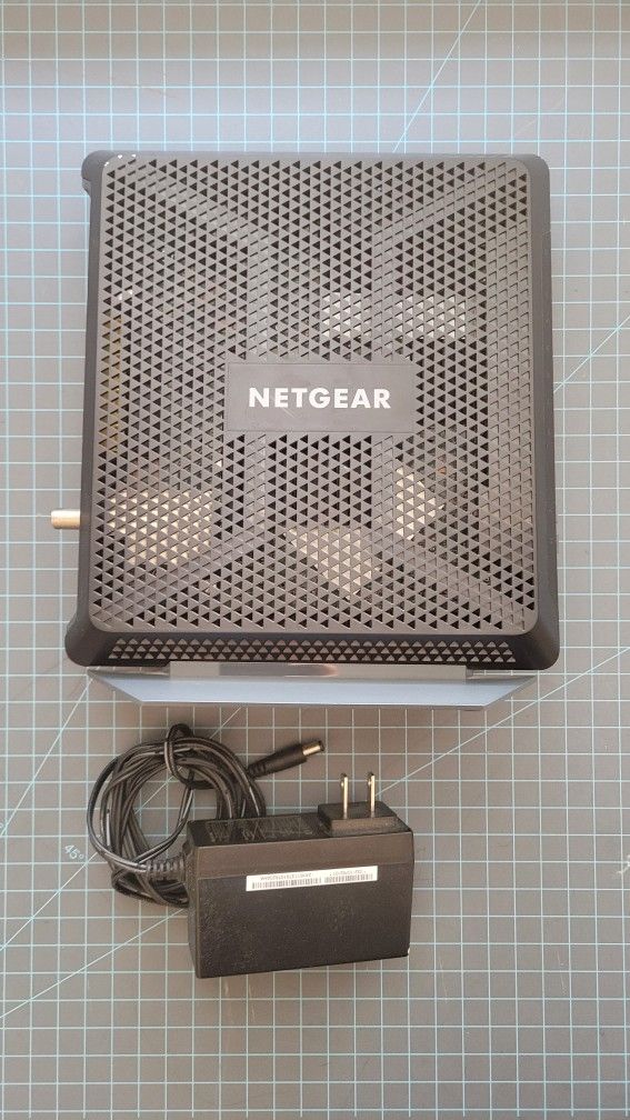 NETGEAR AC1900 Modem Router