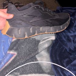 MEN'S REEBOK ZIG VECTOR SNEAKERS