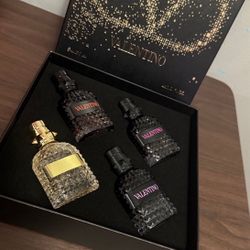 Valentino Born in Roma Perfume Gift Set 4x30ml