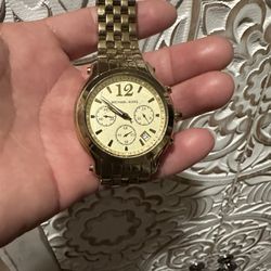 Watch Michael Kors Need Battery