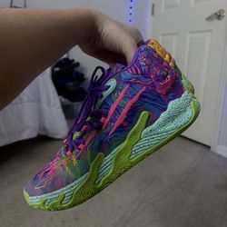 Melo basketball shoes