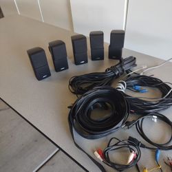Bose Surround Sound dual cube, lot of 5