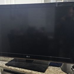 LG TV 42 Inches