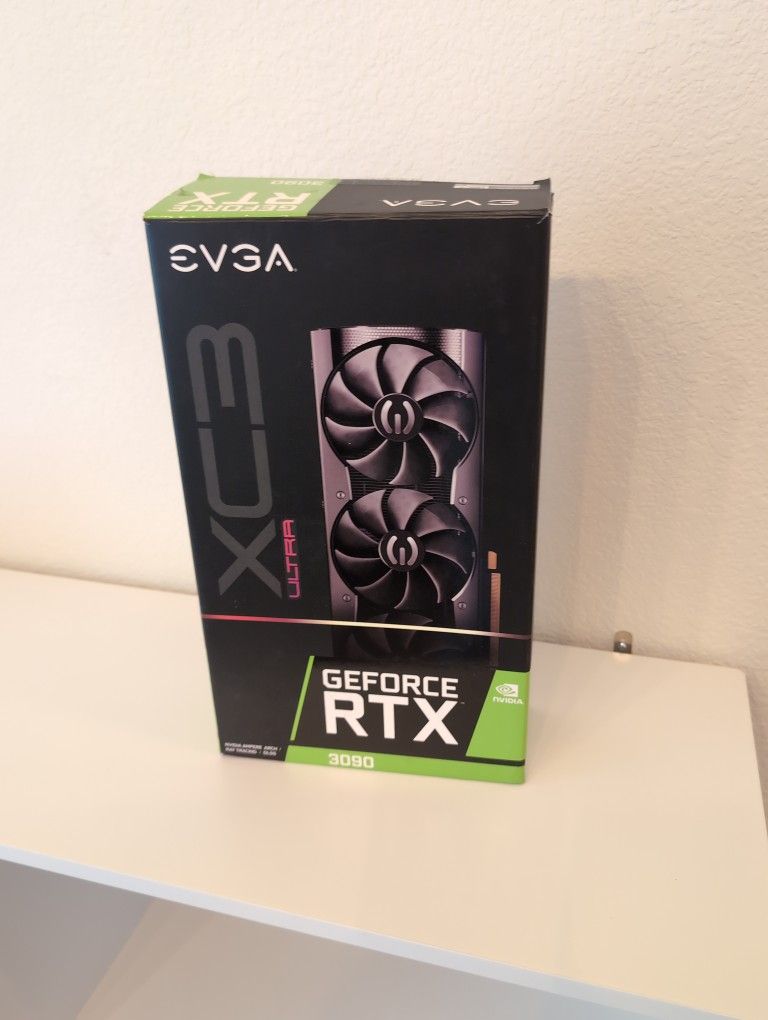 EVGA RTX 3090 Ultra Slightly Used With Box