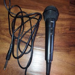 ION wired dynamic handheld microphone,