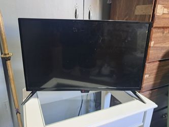 24" Amazon Fire smart tv