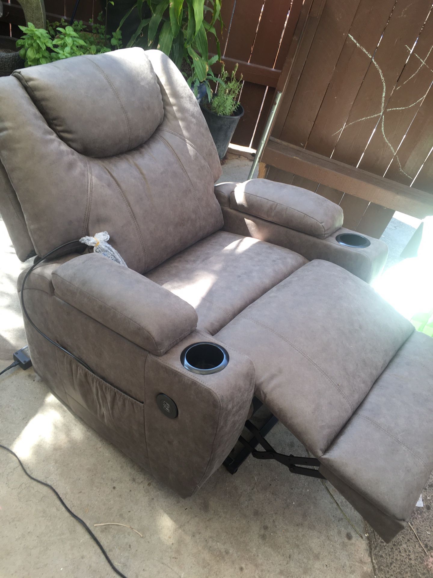 Lift Chair/recliner With Massage, Heat And USB 