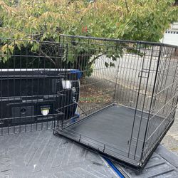 XL Large Dog Kennel Crate Collapsible Like In Good Condition 42" L by 28" W by 33" H