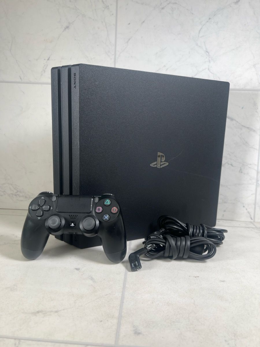 Sony Playstation 4 Pro (PS4) - 1TB (A1G007799)