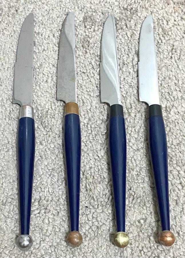 Vintage Mid Century Lucite Handled Fiesta Carnival Flatware Stainless Set Of 4 Blue Navy Knives