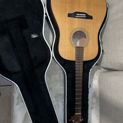 Acoustic Guitar 