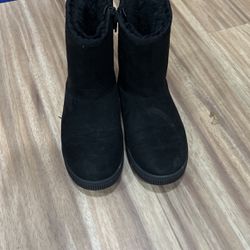 Girl Black Boots Size 13