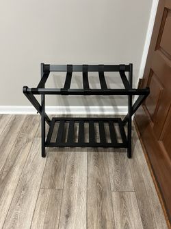 LUGGAGE RACK W STORAGE SHELF