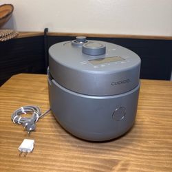 CUCKOO CRP-MHTR0310FG IH Twin Pressure Rice Cooker 3 Cup 220V Tested Works