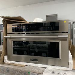 Frigidaire Professional Built In Microwave In Stainless Steel New Open Box