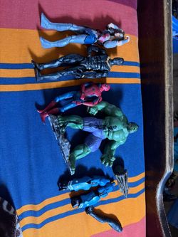 fiction figures DC/Marvel