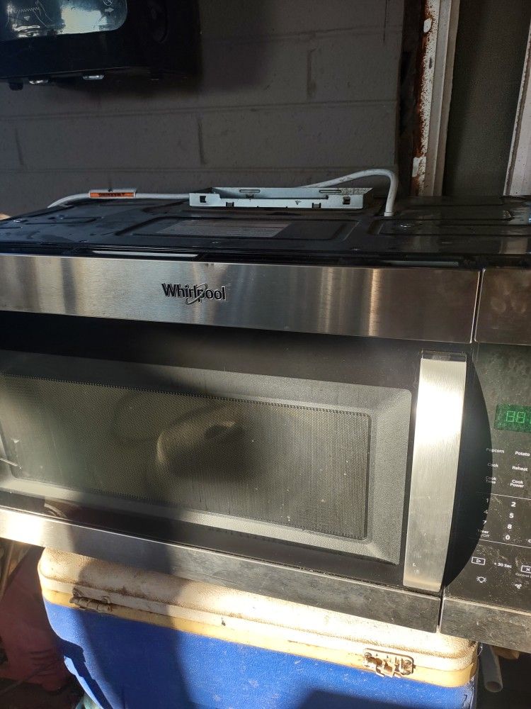Whirlpool Microwave Over The Range $100