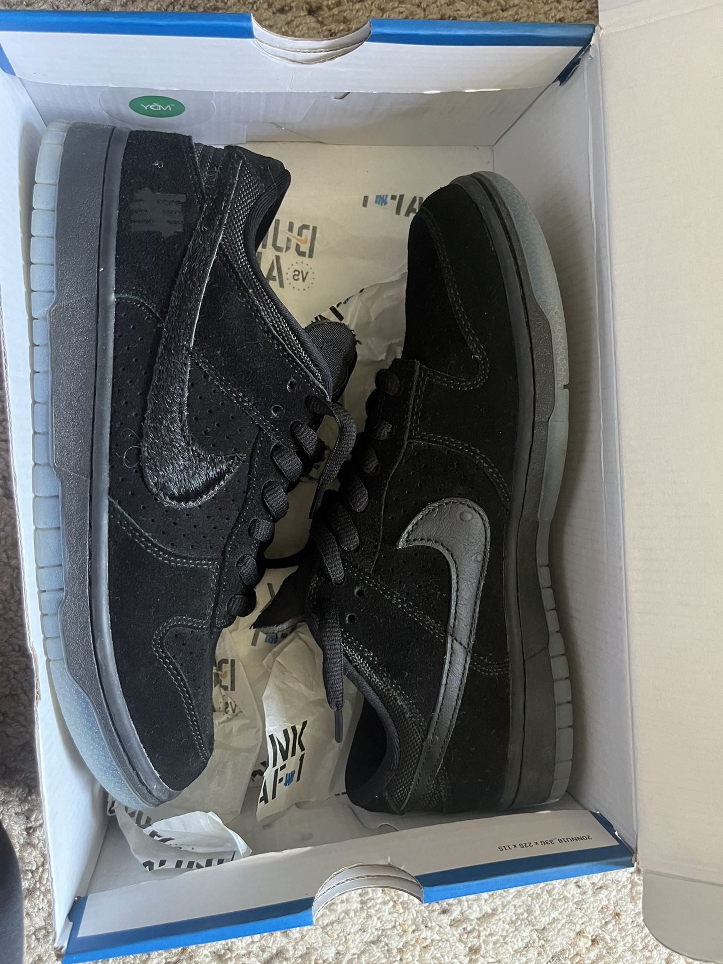 nike dunk low undefeated black
