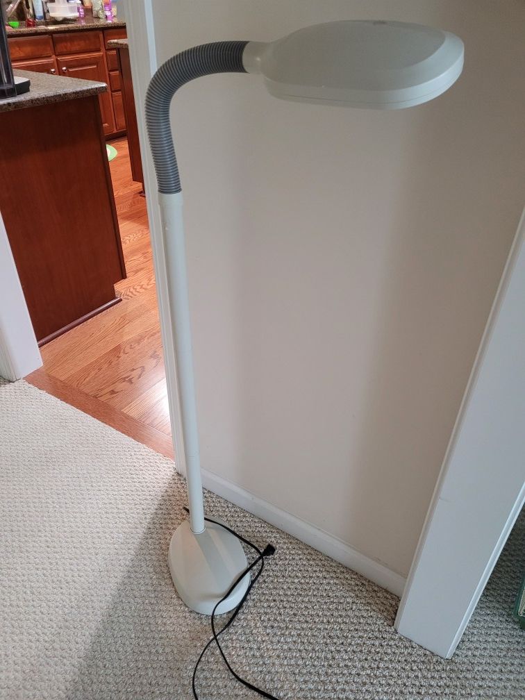 Naturalight floor lamp