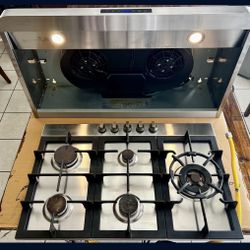 🔥COSMO 30”X20” Gas Cooktop + 30” Range Hood Set – $500 (OBO) 🔥