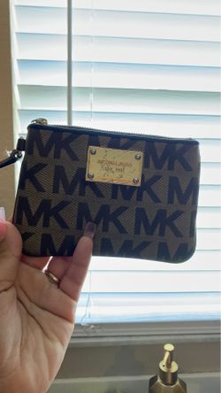 Michael Kors Pouch