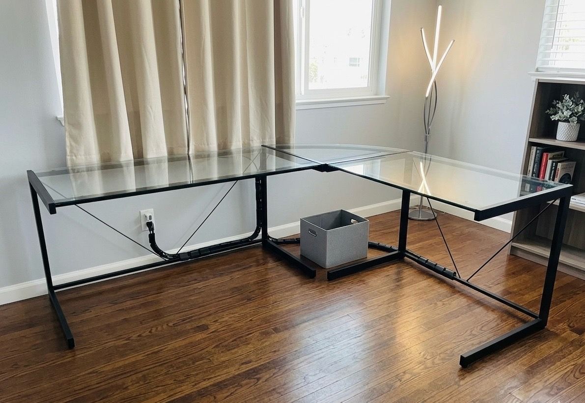 Heavy-duty tempered safety glass Top Desk w Metal Frame-Excellent Condition