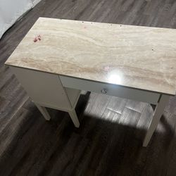 Table/desk