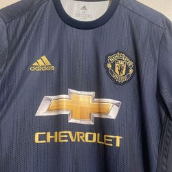 Manchester United jersey size M