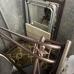 Vanity table with mirror