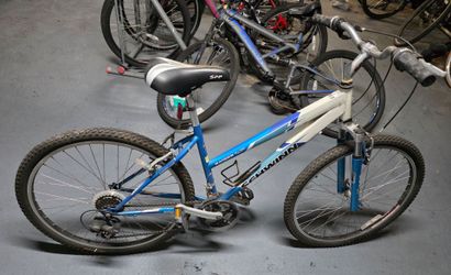Women's Schwinn Ranger 2.6FS Mountain Bike (26")