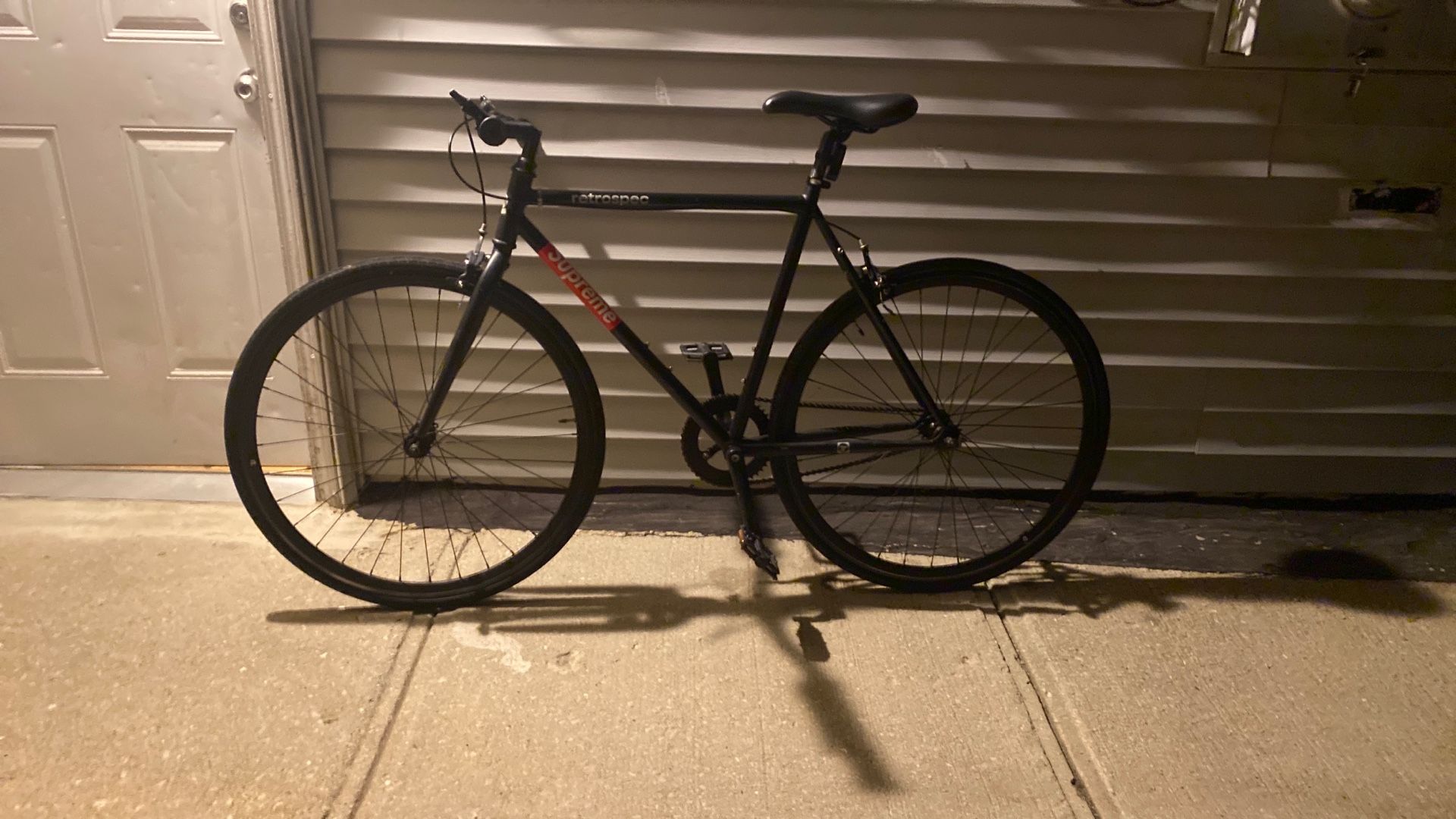 Nice Black Retro Spec