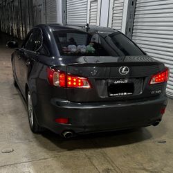 Taillights Lexus Is 350